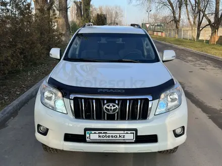 Toyota Land Cruiser Prado 2011 года за 14 800 000 тг. в Алматы – фото 2