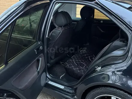 Volkswagen Bora 2003 года за 2 700 000 тг. в Алматы – фото 2
