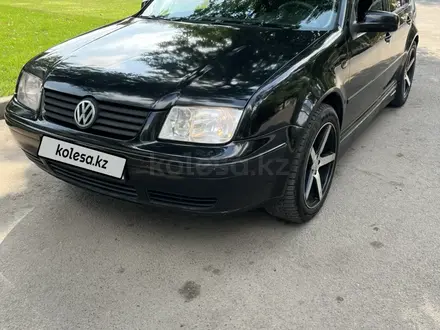 Volkswagen Bora 2003 года за 2 700 000 тг. в Алматы – фото 3