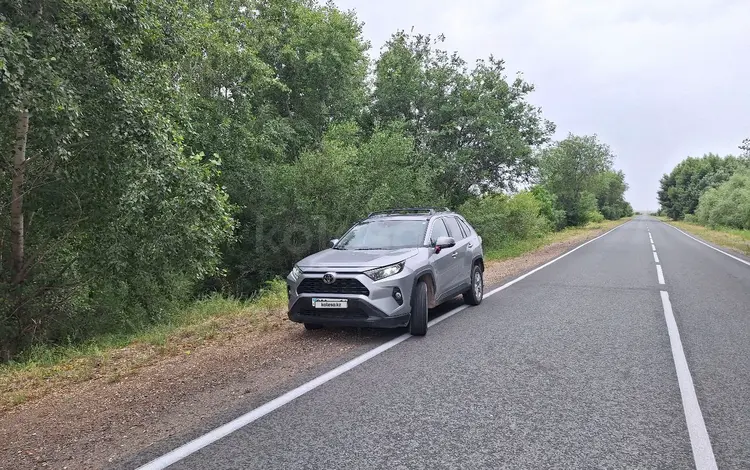 Toyota RAV4 2019 годаүшін14 200 000 тг. в Актобе