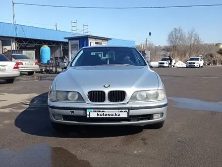 BMW 523 1995 года за 2 650 000 тг. в Алматы