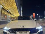 Hyundai Elantra 2024 года за 8 900 000 тг. в Алматы – фото 2