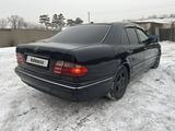 Mercedes-Benz E 240 2001 годаүшін4 200 000 тг. в Астана – фото 5