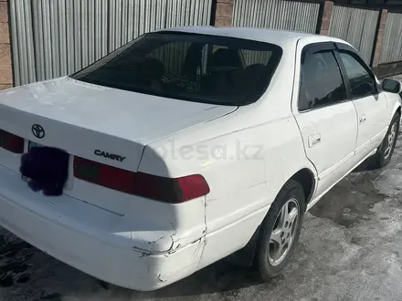 Toyota Camry 1998 года за 3 300 000 тг. в Алматы – фото 4