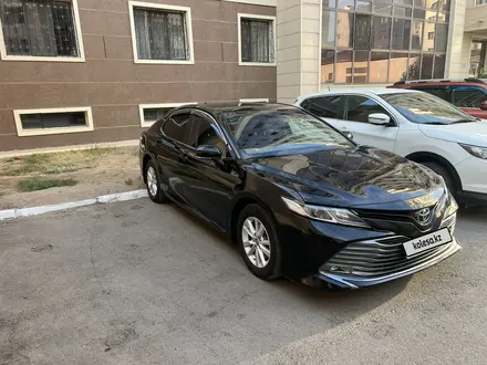 Toyota Camry 2020 года за 12 790 000 тг. в Астана – фото 3