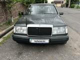 Mercedes-Benz E 230 1992 года за 1 000 000 тг. в Шымкент