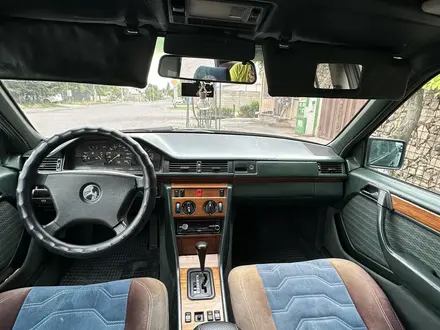 Mercedes-Benz E 230 1992 года за 1 000 000 тг. в Шымкент – фото 5
