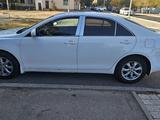 Toyota Camry 2011 года за 4 500 000 тг. в Атырау – фото 2