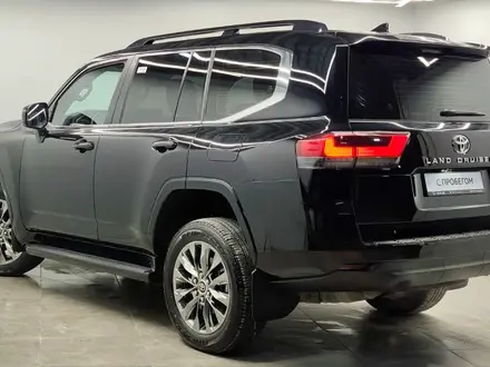 Toyota Land Cruiser Luxe 2024 года за 54 000 000 тг. в Алматы – фото 4