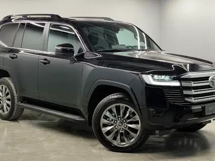 Toyota Land Cruiser Luxe 2024 года за 54 000 000 тг. в Алматы – фото 3