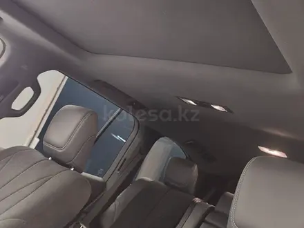 Toyota Land Cruiser Luxe 2024 года за 54 000 000 тг. в Алматы – фото 16