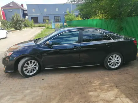 Toyota Camry 2012 года за 5 400 000 тг. в Уральск – фото 3