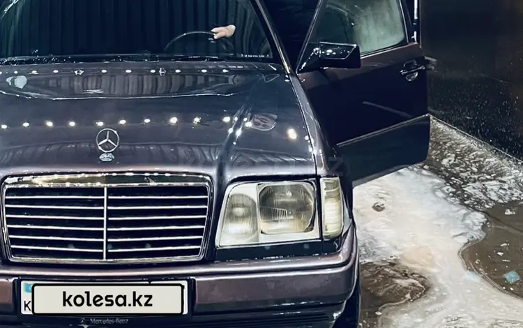 Mercedes-Benz E 280 1994 года за 2 500 000 тг. в Алматы
