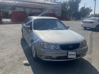 Infiniti I30, 2001