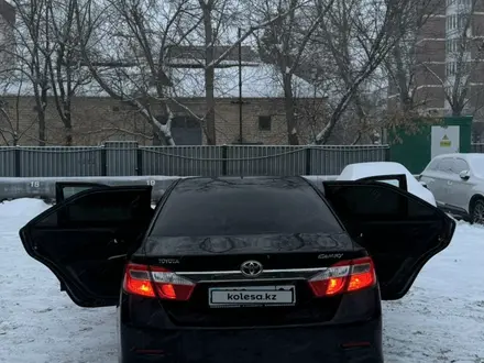 Toyota Camry 2014 года за 9 000 000 тг. в Астана – фото 2