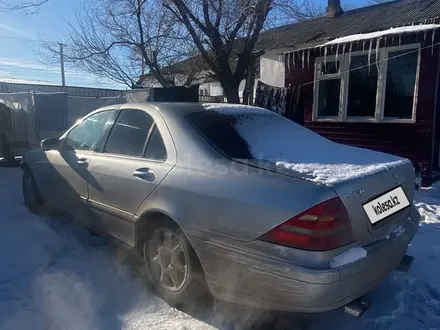 Mercedes-Benz S 320 2002 года за 2 000 000 тг. в Жезказган – фото 5