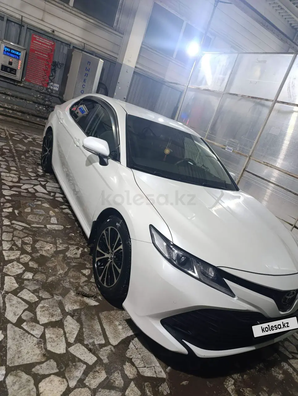 Toyota Camry, 2019