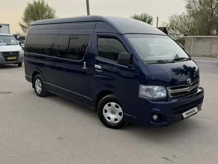 Toyota Hiace 2011 года за 11 500 000 тг. в Алматы