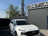 Hyundai Santa Fe 2021 года за 14 500 000 тг. в Алматы