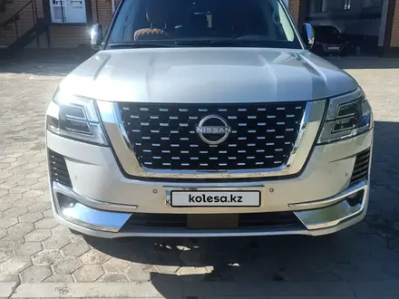 Nissan Patrol 2022 года за 39 500 000 тг. в Актобе – фото 2