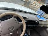 Toyota Sequoia 2004 года за 7 500 000 тг. в Алматы – фото 2