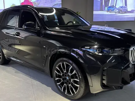 BMW X5 XDrive 40i 2025 года за 66 500 000 тг. в Костанай – фото 2