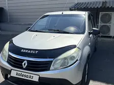 Renault Sandero, 2013