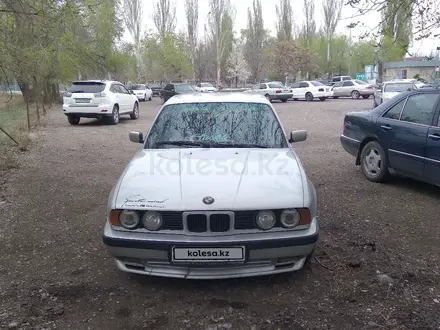 BMW 520 1993 года за 1 200 000 тг. в Жаркент – фото 2