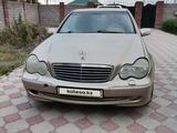 Mercedes-Benz C 240 2004 года за 3 500 000 тг. в Алматы