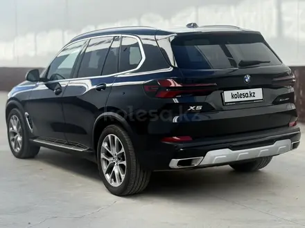 BMW X5 2023 года за 47 000 000 тг. в Караганда – фото 4
