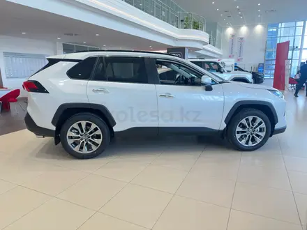 Toyota RAV4 Luxe+ 2025 года за 23 990 000 тг. в Астана – фото 3