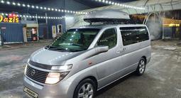 Nissan Elgrand 2004 года за 5 000 000 тг. в Алматы