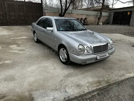 Mercedes-Benz E 280 1998 года за 4 900 000 тг. в Шымкент