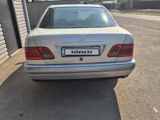 Mercedes-Benz E-Class, 1996