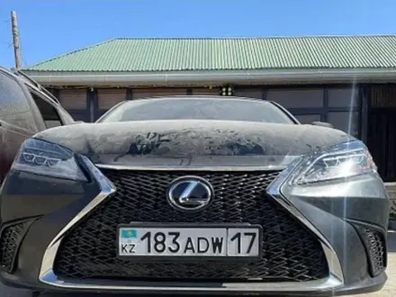 Передний бампер в сборе на Lexus IS250 за 200 000 тг. в Атырау