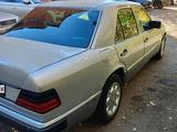 Mercedes-Benz E 230 1991 года за 1 300 000 тг. в Петропавловск – фото 3