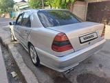 Mercedes-Benz C 180 1993 года за 1 400 000 тг. в Шымкент – фото 3