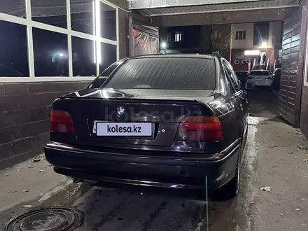 BMW 528 1997 года за 3 100 000 тг. в Астана – фото 5