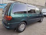 Volkswagen Sharan 1996 года за 2 300 000 тг. в Алматы – фото 3
