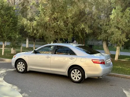 Toyota Camry 2008 года за 6 600 000 тг. в Шымкент – фото 2