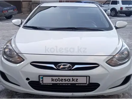 Hyundai Accent 2014 года за 3 603 600 тг. в Семей