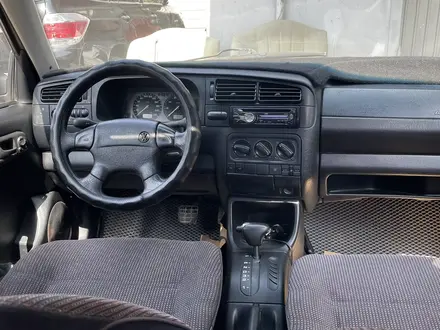 Volkswagen Golf 1995 года за 1 300 000 тг. в Алматы – фото 9