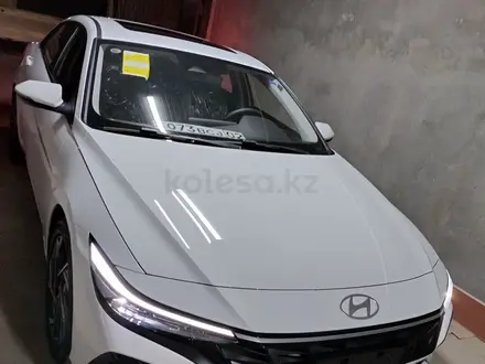 Hyundai Elantra 2024 года за 8 900 000 тг. в Шымкент – фото 5