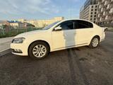Volkswagen Passat 2014 года за 6 000 000 тг. в Астана – фото 4