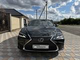 Lexus ES 250 2020 года за 25 000 000 тг. в Павлодар