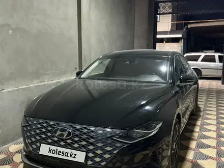 Hyundai Grandeur 2022 года за 13 000 000 тг. в Шымкент – фото 3