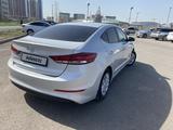 Hyundai Elantra 2018 года за 7 200 000 тг. в Астана – фото 3
