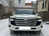 Toyota Land Cruiser 2023 года за 40 500 000 тг. в Астана