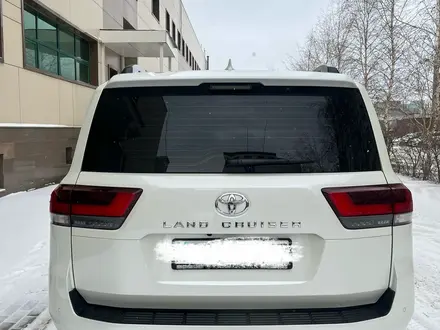 Toyota Land Cruiser 2023 года за 42 000 000 тг. в Астана – фото 3