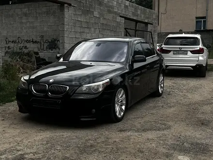 BMW 530 2003 года за 5 800 000 тг. в Алматы – фото 4